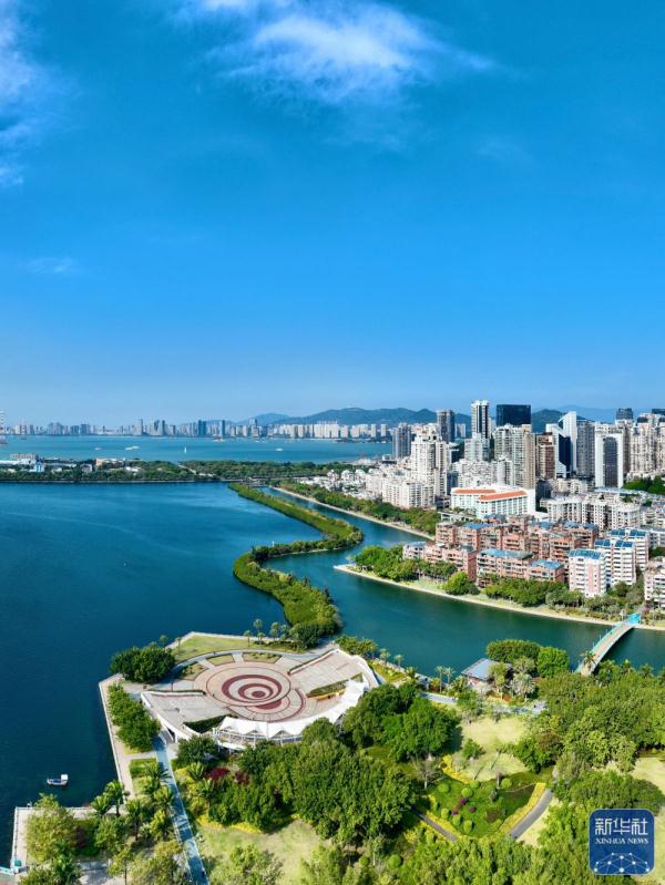 新华全媒+｜从臭水湖到“城市会客厅”——厦门筼筜湖的生态蝶变