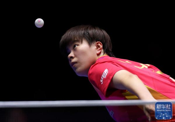 世乒赛｜中国女团晋级八强