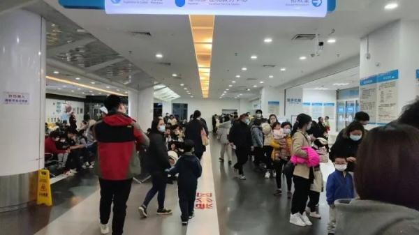“临时家人”们的探索与忧虑