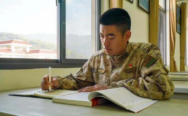 国家一级运动员，成直招军士！