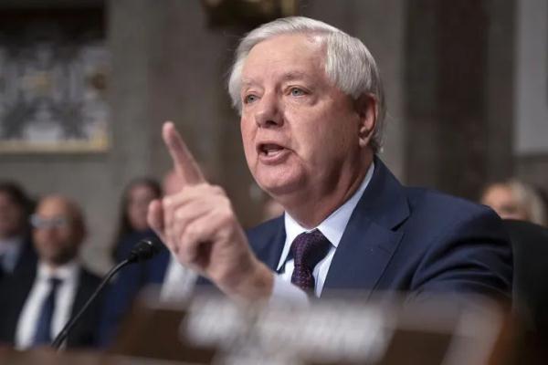 美鹰派参议员被俄列入“极端分子和恐怖分子”名单