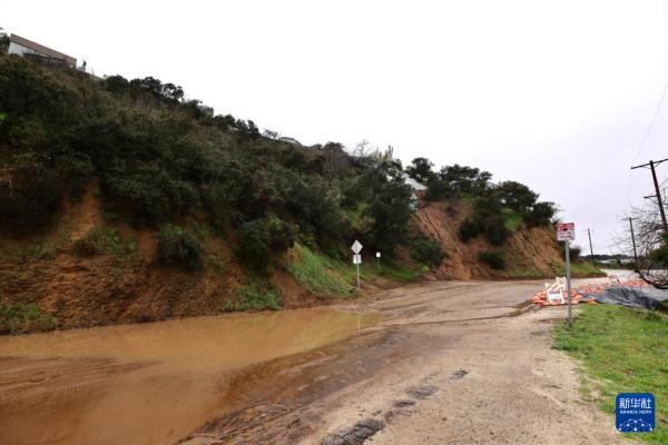 美国加州遭遇风暴 美国加州遭遇风暴