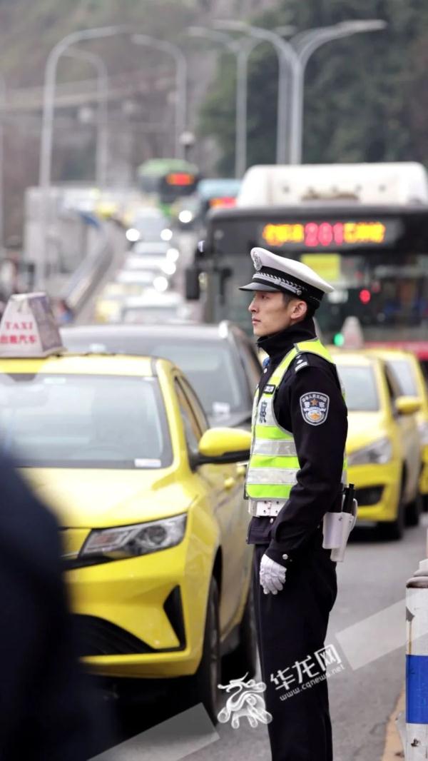 他不止帅 心更美！重庆火出圈的“帅气警察”找到了