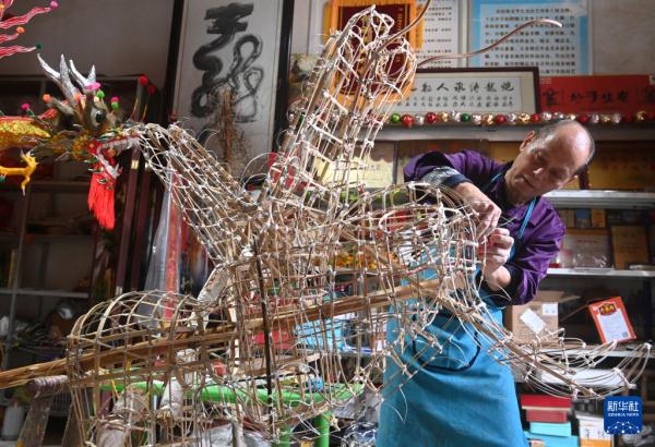 龙舞千年——广西宾阳县炮龙文化的传承与发展 龙舞千年——广西宾阳县炮龙文化的传承与发展