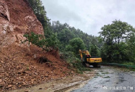 成功避险案例丨安徽黄山：灾害信息员成功预判道路边坡崩塌
