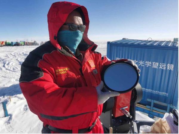 首套近红外望远镜在南极昆仑站成功运行