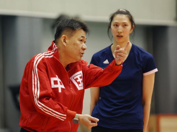 蔡斌：中国女排有信心进入巴黎奥运会