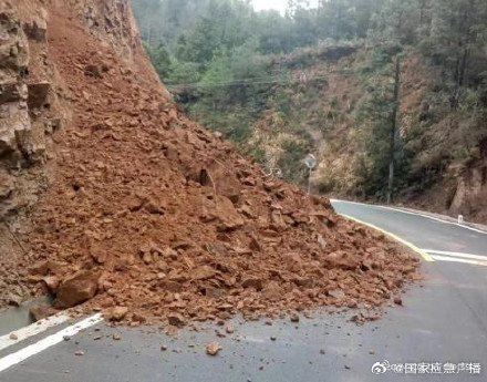 成功避险案例丨安徽黄山：灾害信息员成功预判道路边坡崩塌