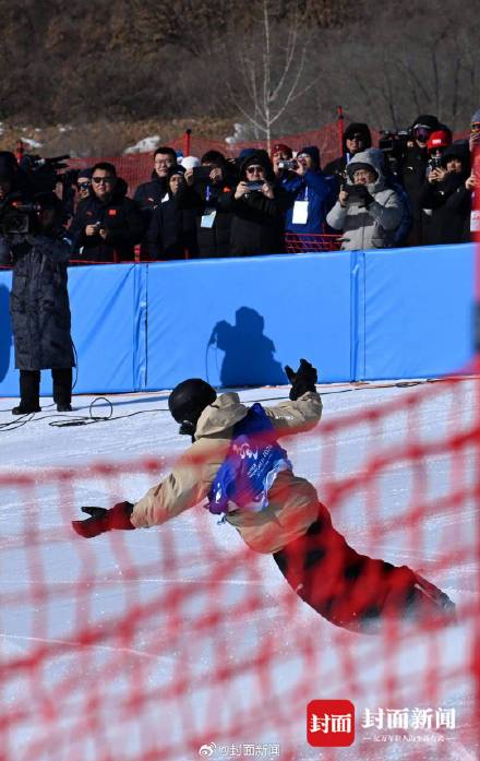 帅！苏翊鸣夺冠瞬间