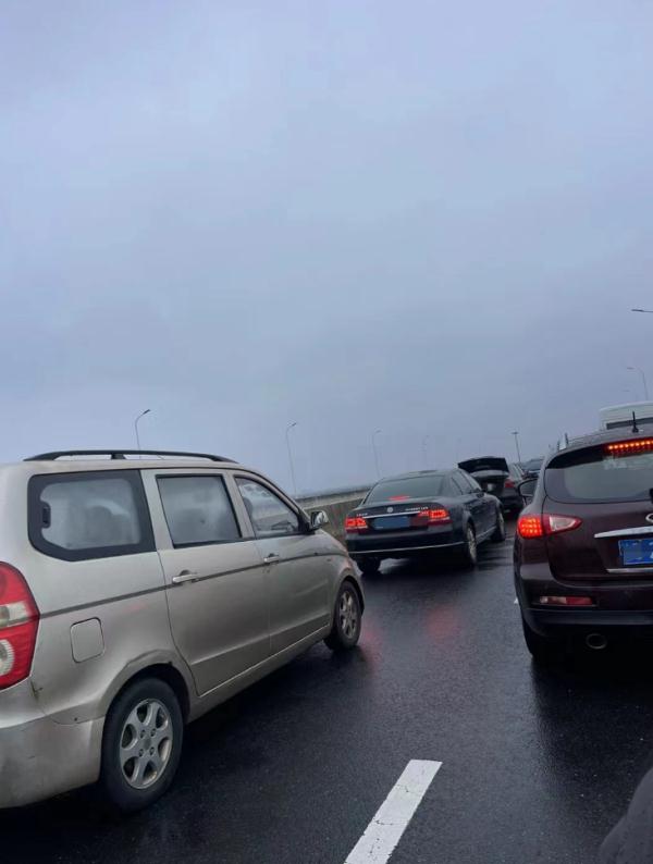 什么是“冻雨”,上海“冻雨”了么?近期天气复杂多变,请大家注意防范! 什么是“冻雨”,上海“冻雨”了么?近期天气复杂多变,请大家注意防范!