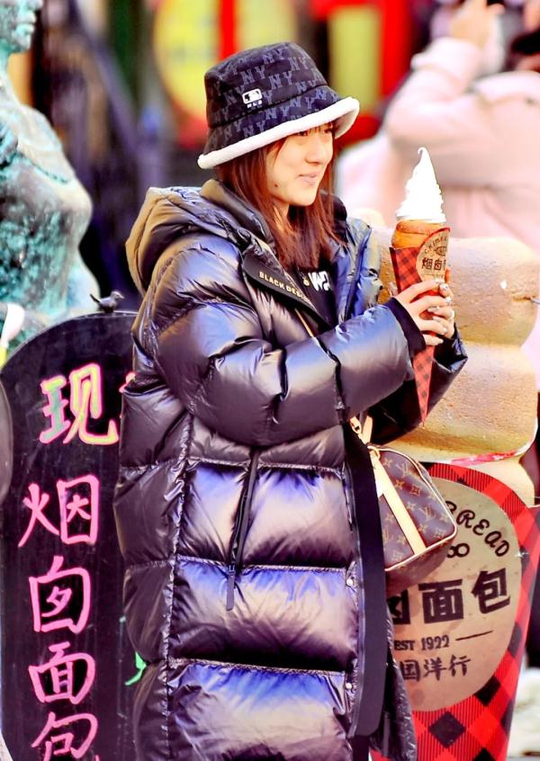 冰城旅游热度持续，特色美食销量不减