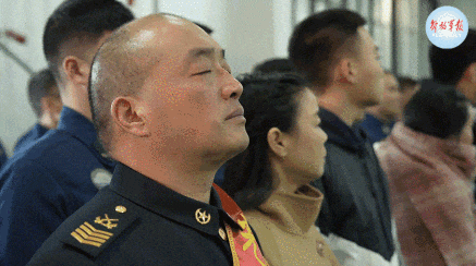 “兵王”光荣退休！这件事他坚持了30年……