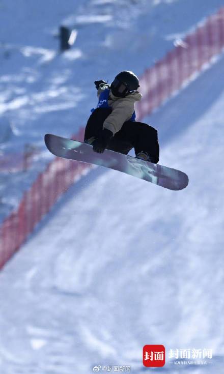 帅！苏翊鸣夺冠瞬间