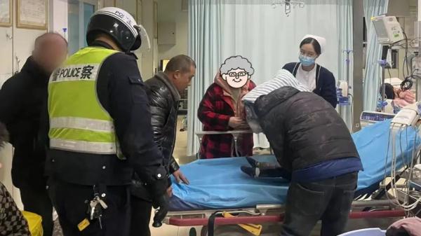 一天三次救人！警摩版“飞驰人生”在街头上演