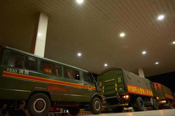 祝平安!云南300多名指战员增援扑救广西山火 祝平安!云南300多名指战员增援扑救广西山火