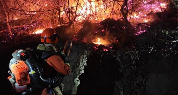 祝平安!云南300多名指战员增援扑救广西山火 祝平安!云南300多名指战员增援扑救广西山火