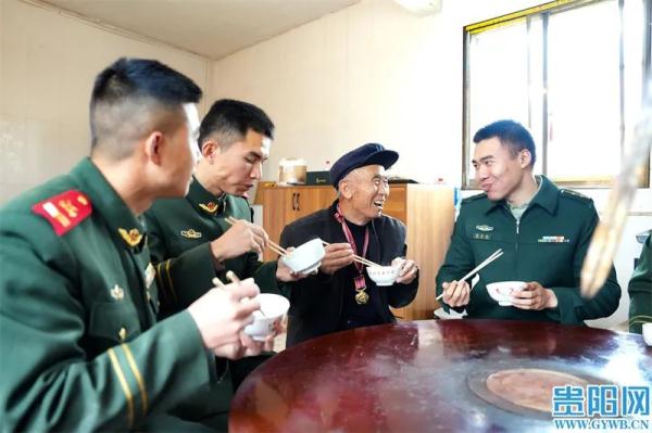 武警贵阳支队官兵看望慰问驻地抗美援朝老兵