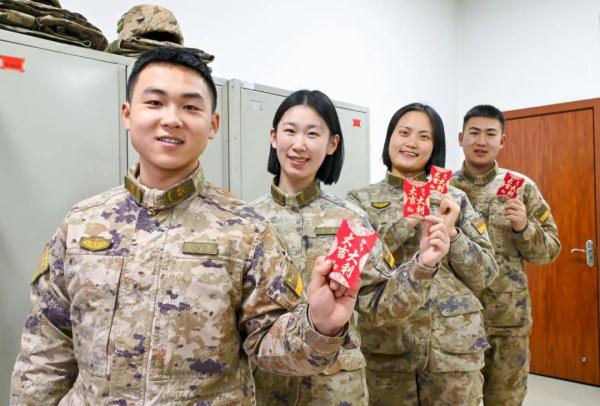 军营里的“开工红包”，这也太贴心了吧！