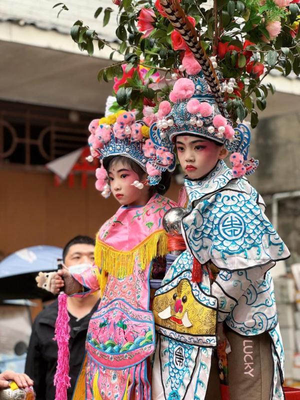“走古事，迎花灯”祈安康——闽西客家小镇的狂欢节
