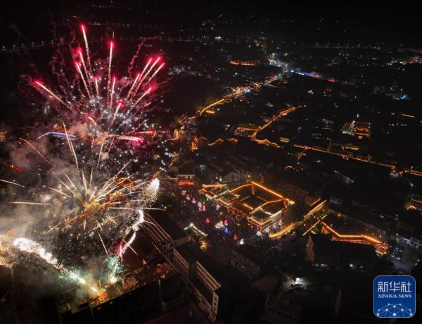 前童元宵行会:传承500年的民俗盛会上演 前童元宵行会:传承500年的民俗盛会上演