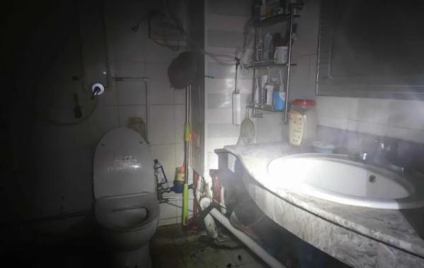 “火烧连营”！4楼起火，1楼、2楼也遭殃