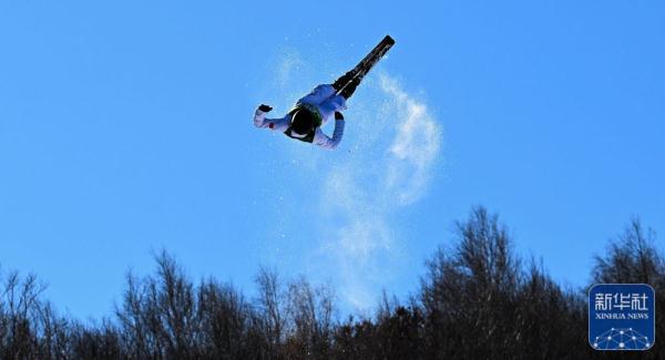 “十四冬”丨河北队夺得自由式滑雪空中技巧青年组混合团体冠军