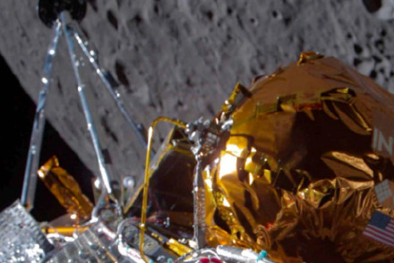 美国月球着陆器侧翻