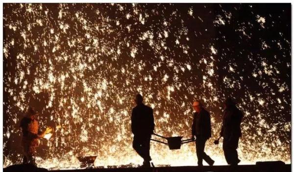 除了吃元宵赏花灯,河北人的正月十五还要做这些事→ 除了吃元宵赏花灯,河北人的正月十五还要做这些事→