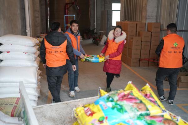 新春走基层|电商新农人 在秦巴山区绽放青春活力