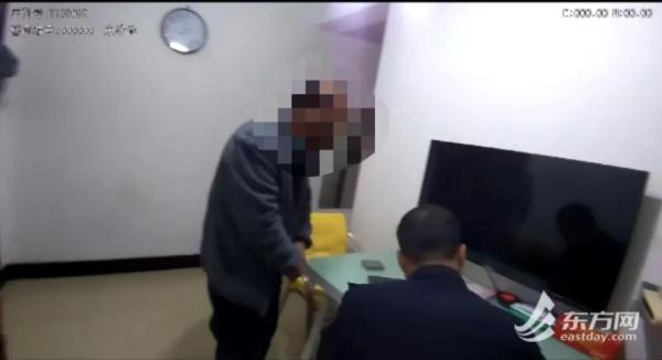 老伴刚去世，银行就来催要60余万欠款？上海一老伯急得险些卖房……