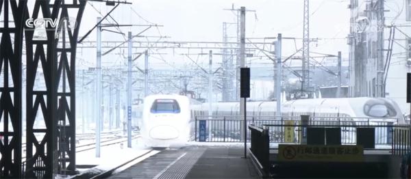 暖心服务上门、交通运力恢复 多地多部门迎“寒”而上保通保畅保民生 暖心服务上门、交通运力恢复 多地多部门迎“寒”而上保通保畅保民生