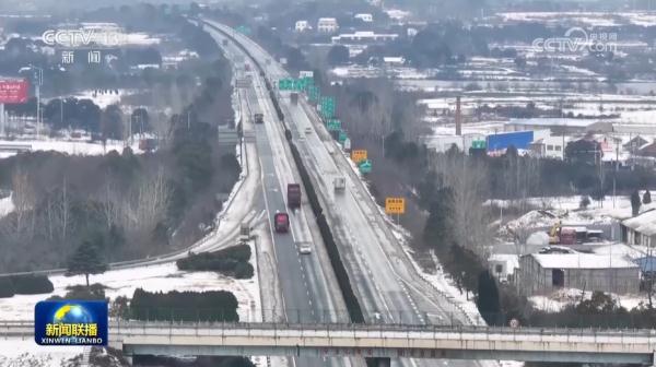 春运迎来节后返程高峰 交通部门增运力保出行