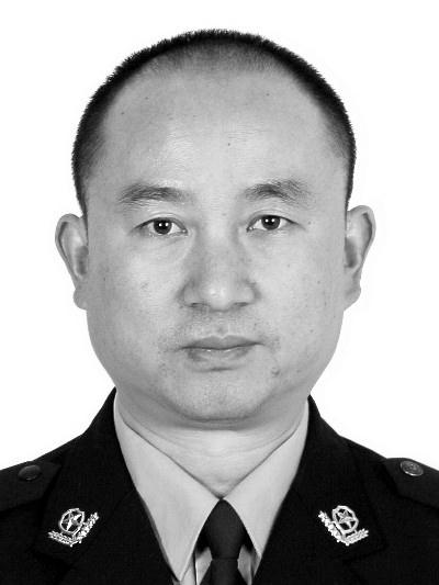 战友走好！四川彭州交警王智芬因公牺牲，年仅49岁