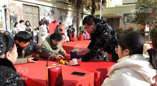 焦点访谈：畅通“微循环” 打造便利圈