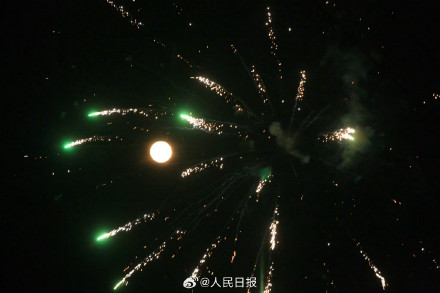 别再错过！全国多地视角的龙年第一轮满月