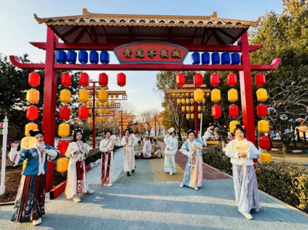2024盏花灯！北京这里有座“青龙不夜城”