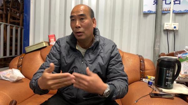全网寻找的“双闪哥”找到了！原来，断桥边“接力”拦车的还有他们……