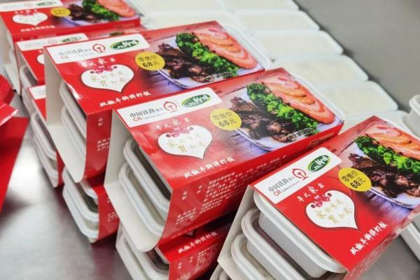 探访！高铁盒饭是怎样“诞生”的？