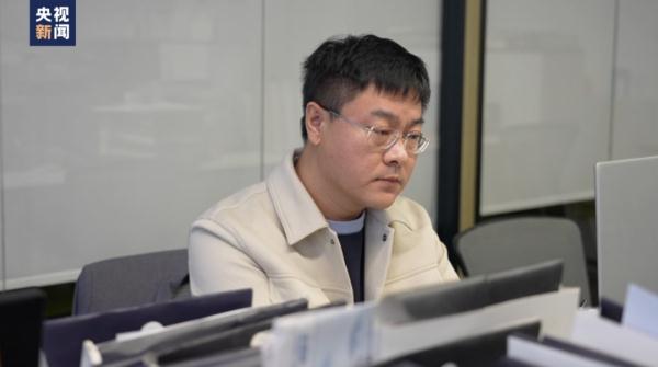 杭州高架见义勇为车主讲述救人细节：“我其实救的是两个人”