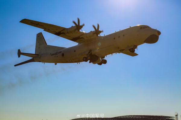 鹰击长空!海军航空兵云端砺剑 鹰击长空!海军航空兵云端砺剑