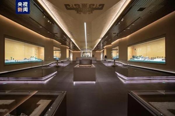 今天正式开放！近3000件套文物首次亮相