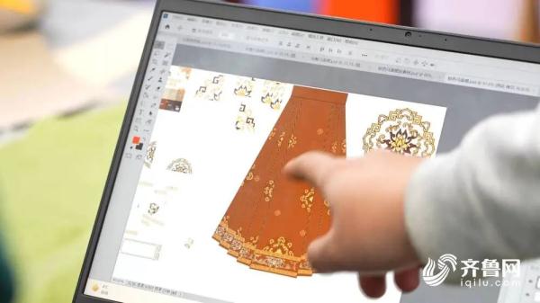 马面裙成爆款“新年战袍”！山东曹县拜年服大赚3个亿！