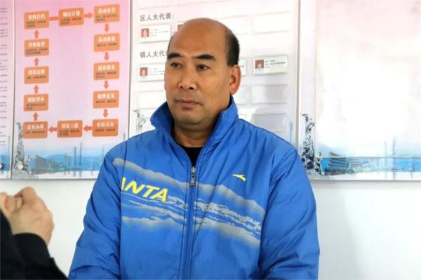 都找到了!5名英雄“接力”拦车 都找到了!5名英雄“接力”拦车