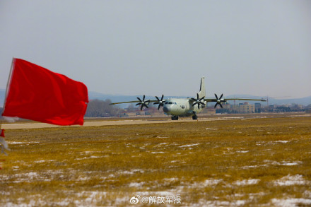 直击现场!北部战区海军航空兵某部组织开展飞行训练 直击现场!北部战区海军航空兵某部组织开展飞行训练