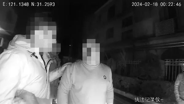 两桌人拔拳相向，只因“多看一眼”？上海青浦警方：4人被刑拘