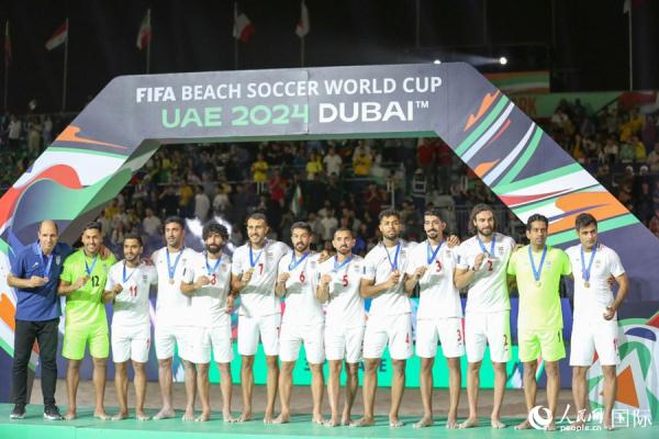 巴西队赢得2024年国际足联沙滩足球世界杯赛冠军