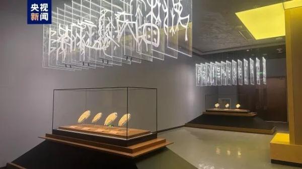 今天正式开放！近3000件套文物首次亮相