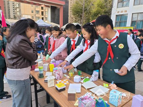 “神兽”回笼!昆明各中小学、幼儿园“花式”迎接→ “神兽”回笼!昆明各中小学、幼儿园“花式”迎接→