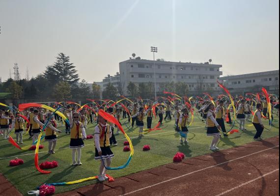 “神兽”回笼!昆明各中小学、幼儿园“花式”迎接→ “神兽”回笼!昆明各中小学、幼儿园“花式”迎接→
