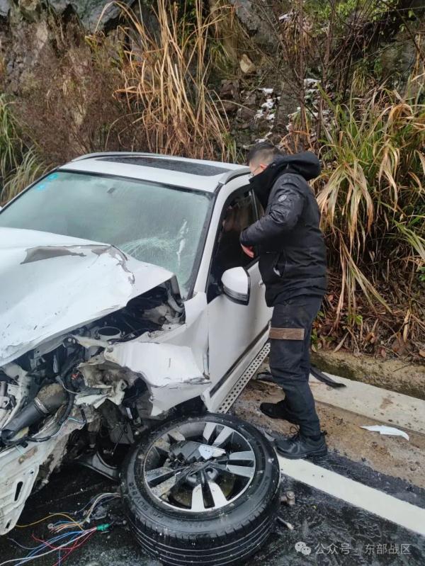 “这是军人的本能！”他们向险而行，挺身而出